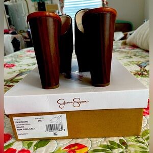 Jessica Simpson Shelbie clogs